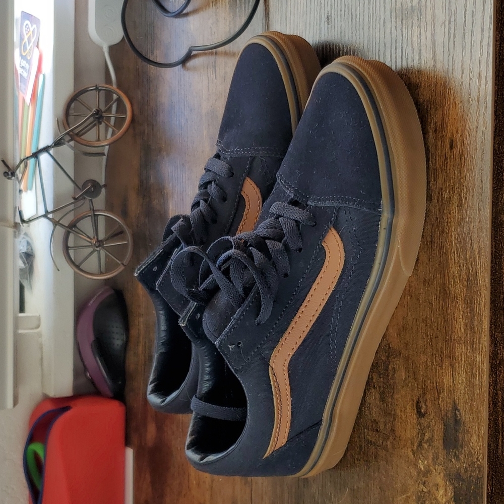 Vans (grade school)